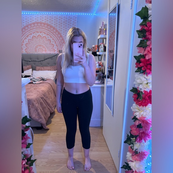 LULULEMON LOW RISE CROP - Picture 3 of 4